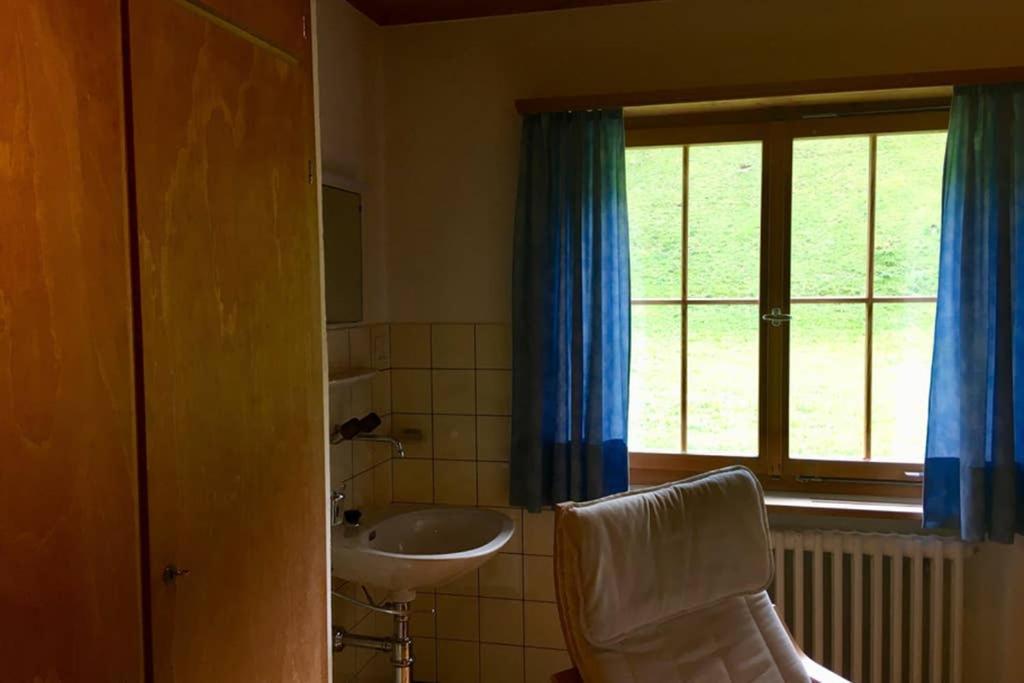 קלוסטר Ferienwohnung Uf Z'Enisch מראה חיצוני תמונה