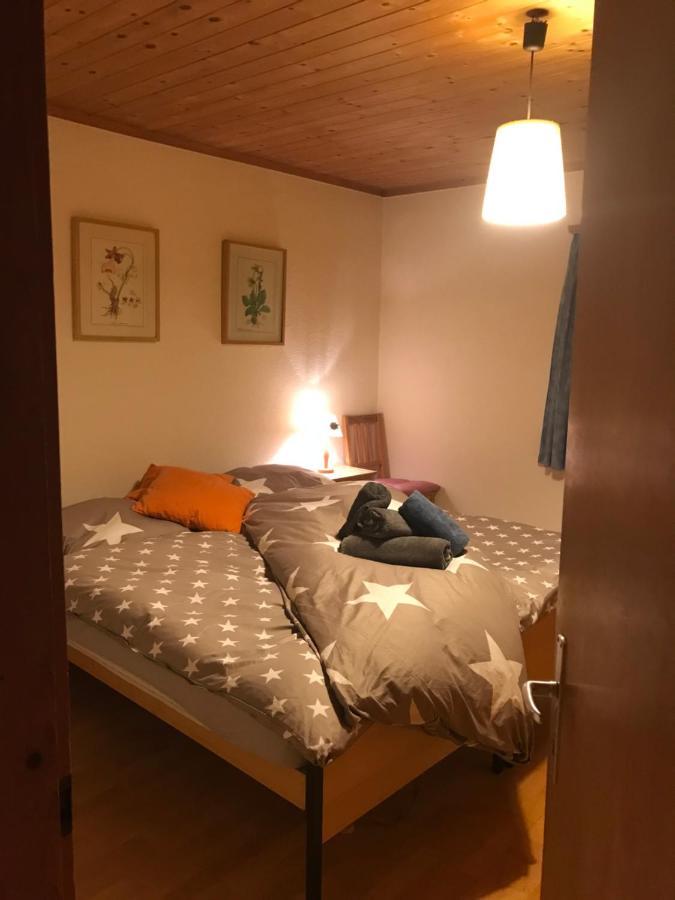 קלוסטר Ferienwohnung Uf Z'Enisch מראה חיצוני תמונה