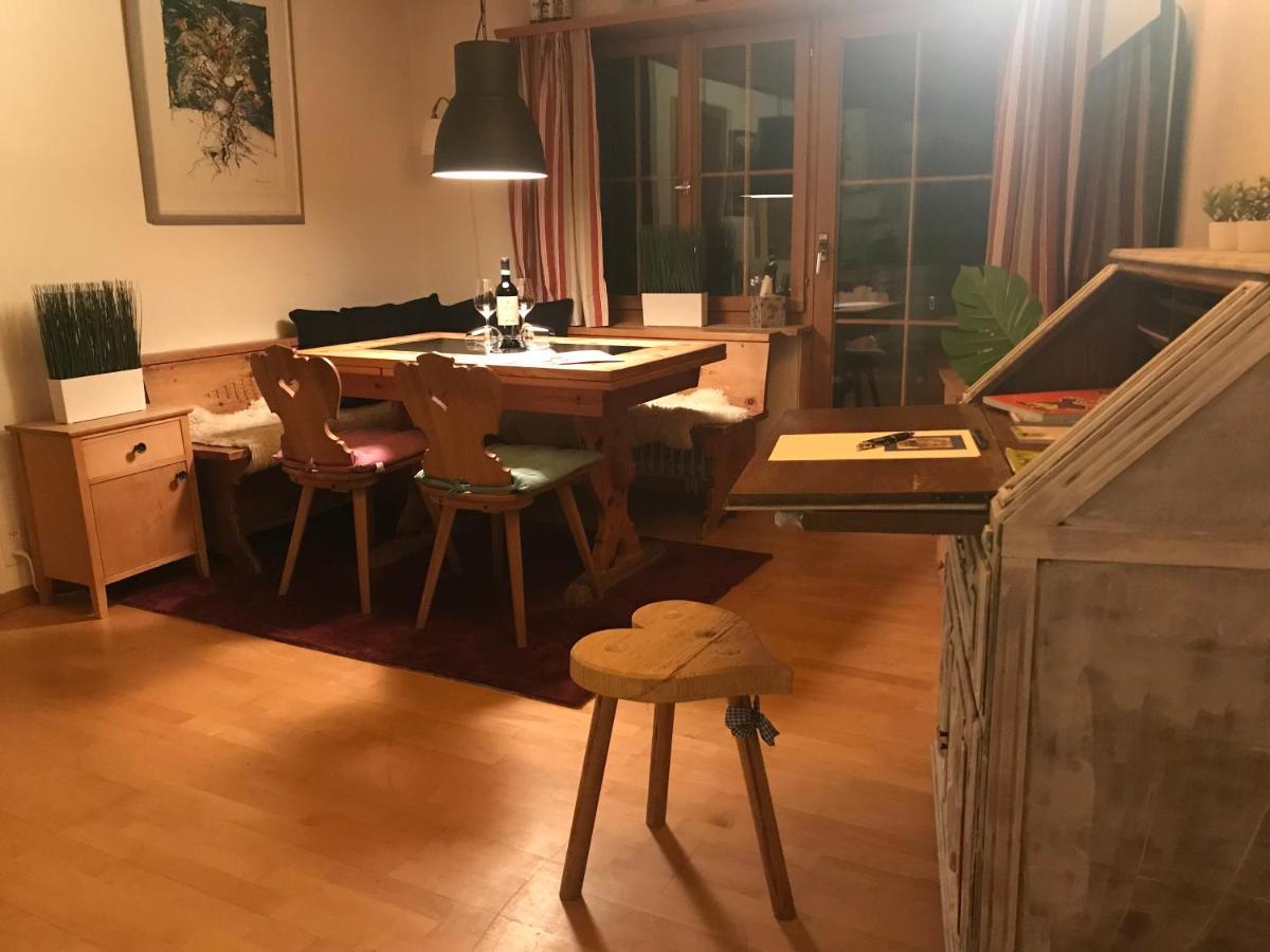 קלוסטר Ferienwohnung Uf Z'Enisch מראה חיצוני תמונה