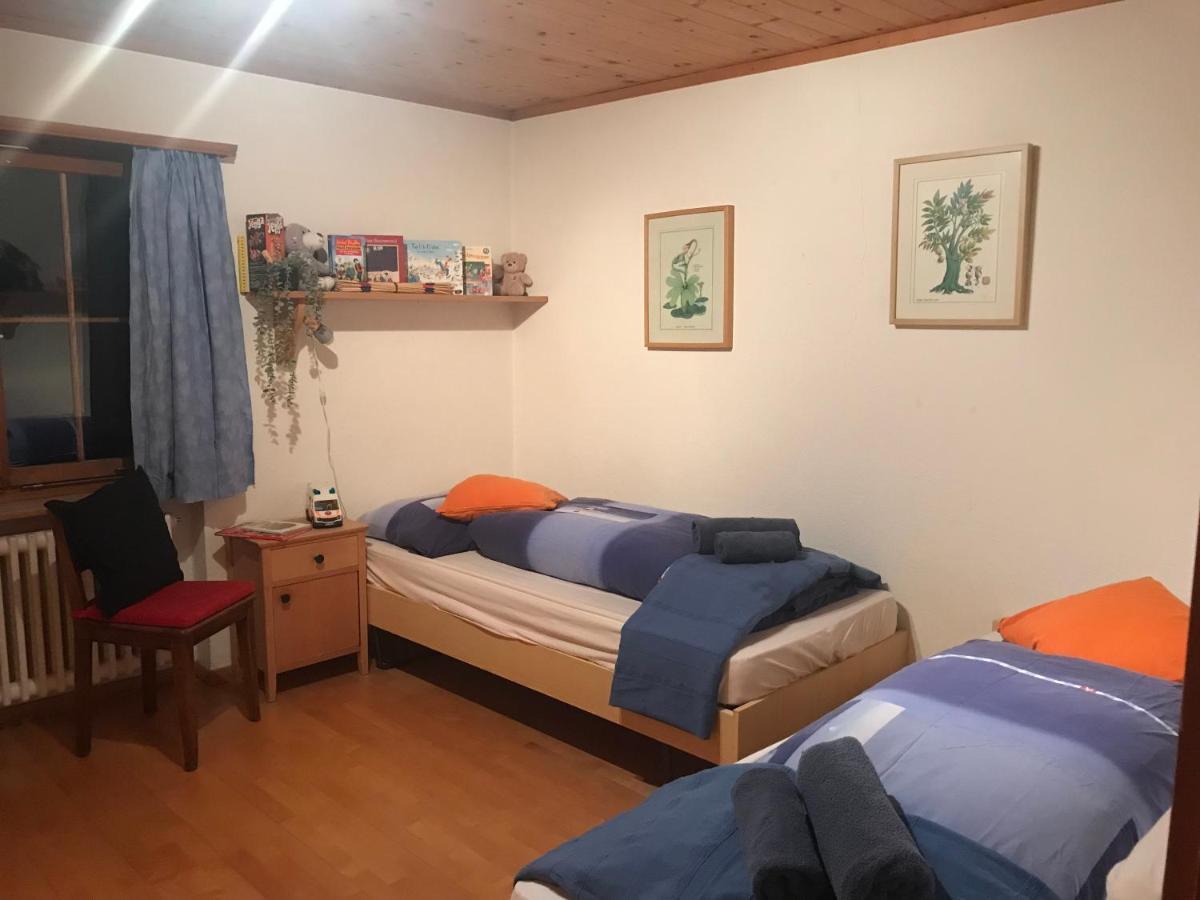 קלוסטר Ferienwohnung Uf Z'Enisch מראה חיצוני תמונה