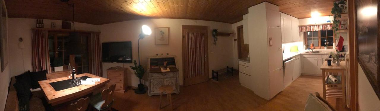 קלוסטר Ferienwohnung Uf Z'Enisch מראה חיצוני תמונה